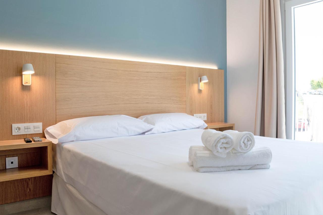 Rio Salado Conil Hostal Conil de la Frontera Kültér fotó
