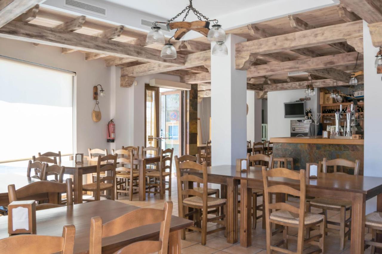 Rio Salado Conil Hostal Conil de la Frontera Kültér fotó
